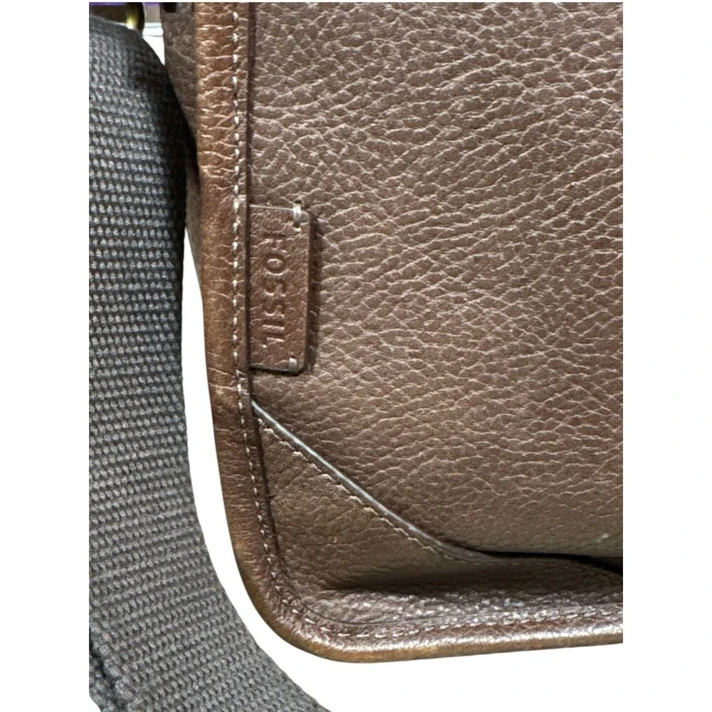 Fossil rich dark
